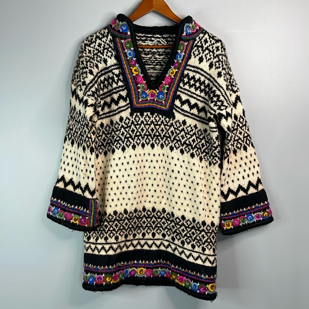 Hand Crafted Cream and Black Embroidered V-Neck Sweater - Picture 12 of 12